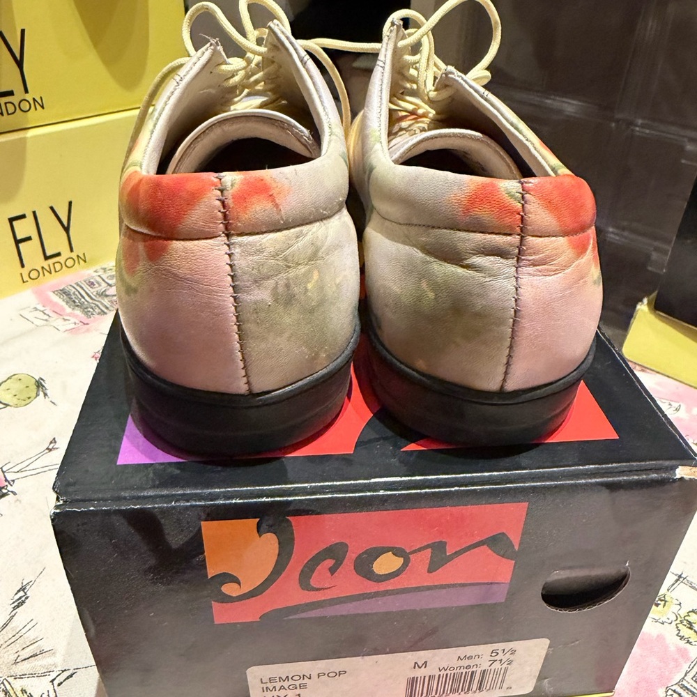 ICON Colorful Oxfords